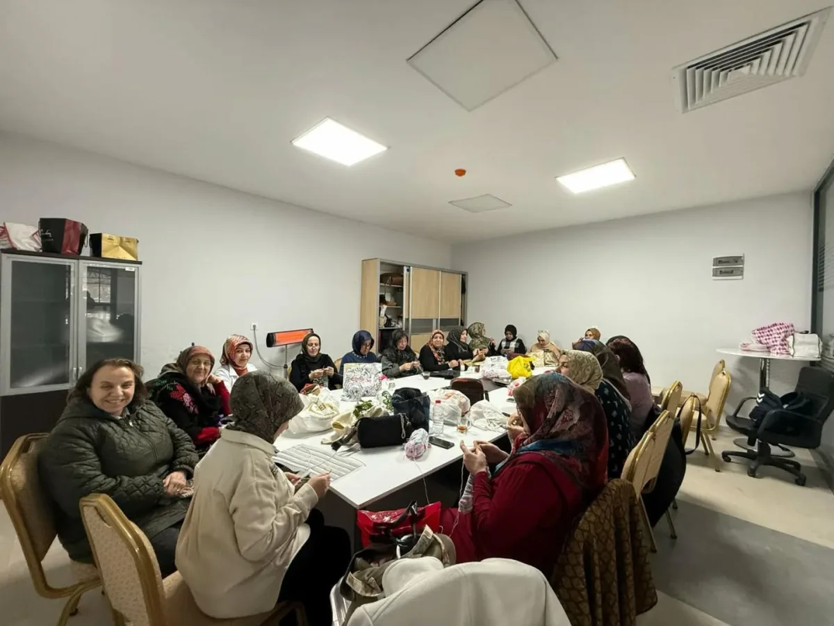 Yeşilyurt Belediyesi “El Sanatları Kursları” Kış Günlerinin Vazgeçilmezi Oldu