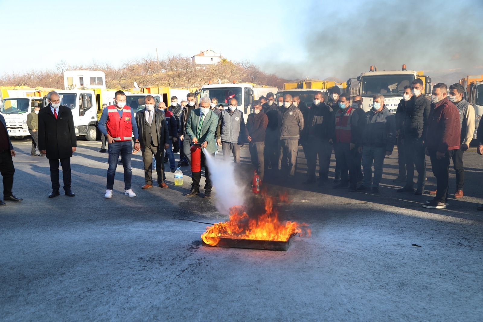 BATTALGAZİ BELEDİYESİ’NDEN PERSONELİNE YANGIN TATBİKATI