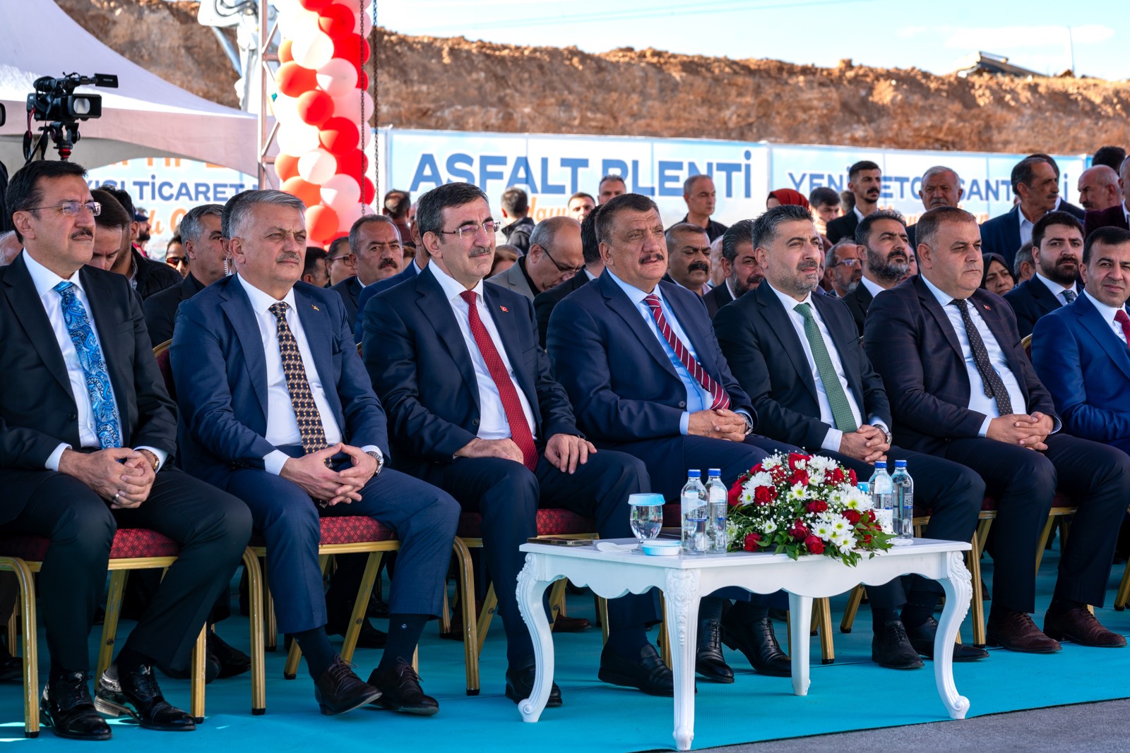 Büyükşehir Belediyesi Beton Santralleri Ve Asfalt Plentleri Düzenlenen Törenle Hizmete Girdi