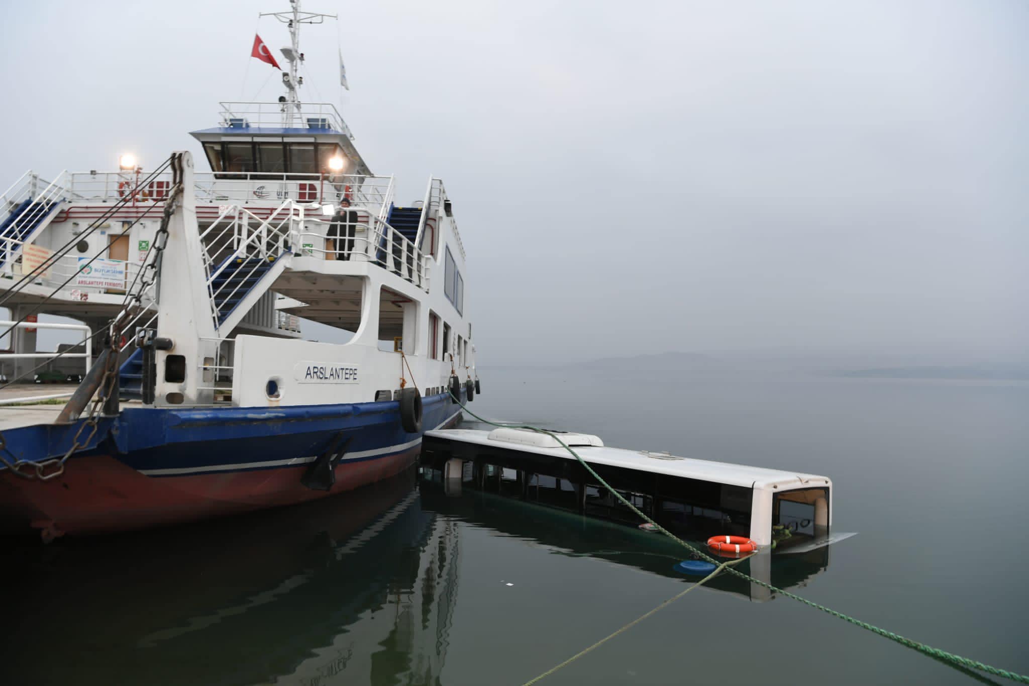 Eskimalatya Feribot İskelesinde Can Pazarı