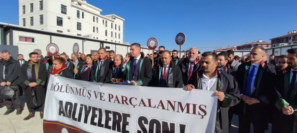 Malatya Barosu ‘Tek Çatıda Adliye’Yürüyüşü Düzenledi