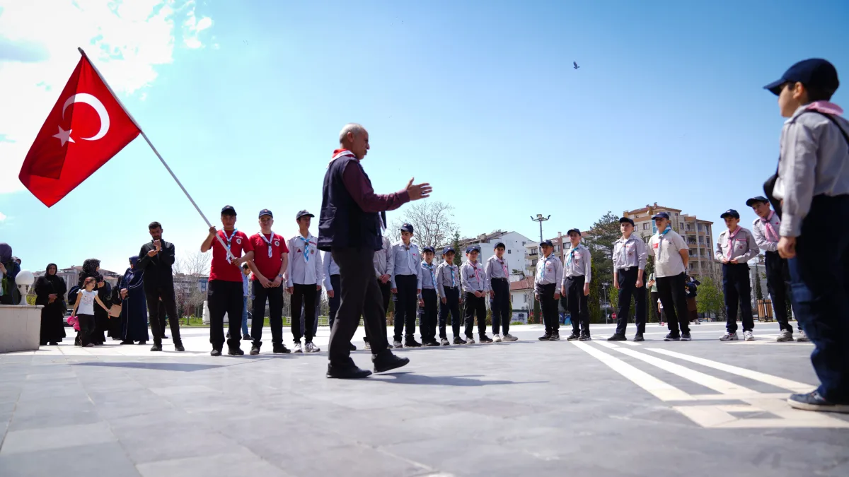 BATTALGAZİ’NİN İZCİ GENÇLERİ 57. ALAY’IN İZİNDE