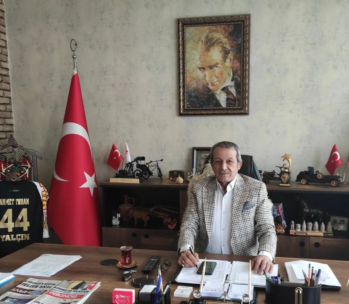 Başkan Yalçın'dan YKS Mesajı: "Gençlerimizin Başarısı Türkiye'nin Teminatıdır"
